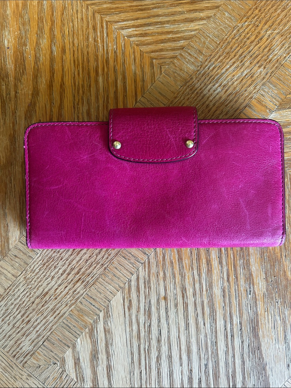Coach Magenta Leather Wallet with Gold Horse & Carriage Logo - Picture 2 of 7